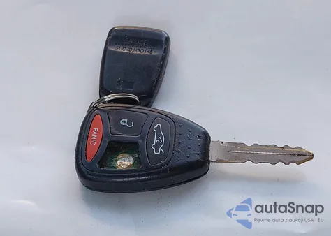 2005 Jeep Grand Cherokee Laredo z USA, uszkodzony, nr VIN 1J4GR48K15C563141